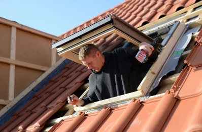 Pose de fenêtres de toit Velux aux Plantiers